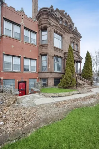 3736 South Michigan Avenue Chicago IL 60653