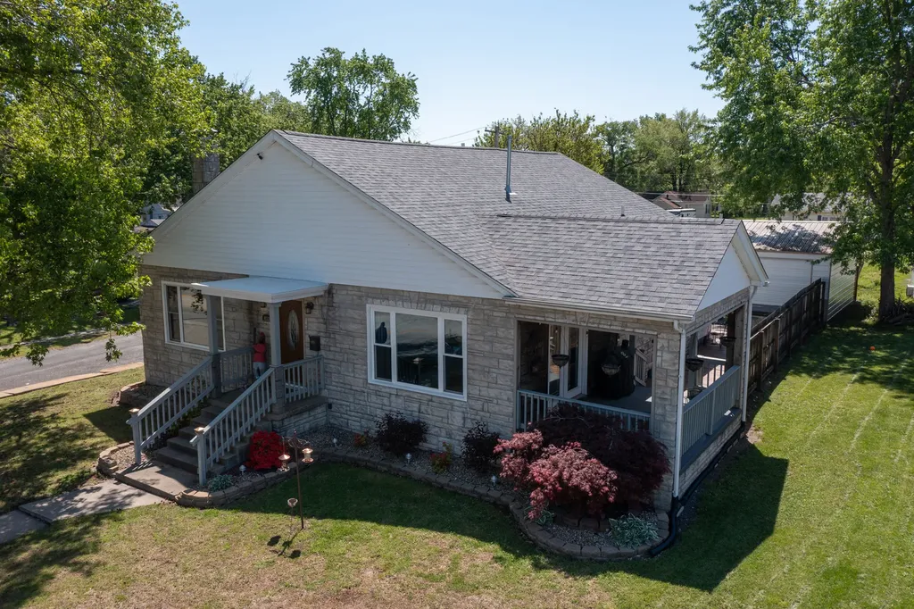 433 East Main Street Salem IL 62881