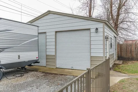 433 East Main Street Salem IL 62881
