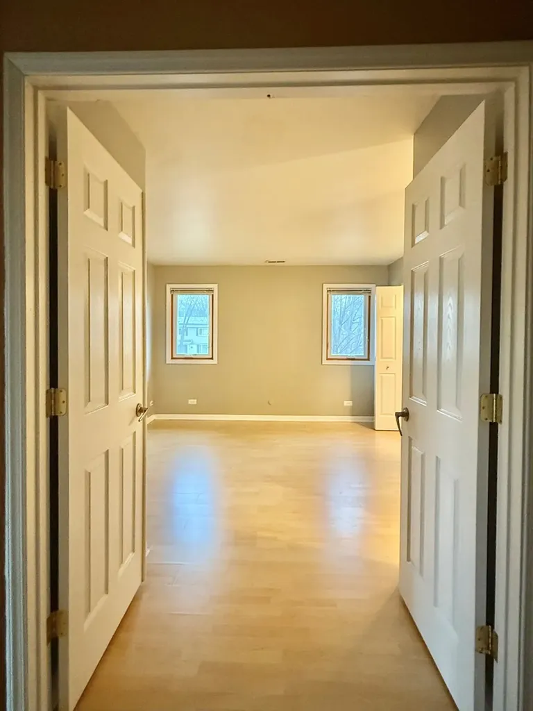 6S010 Steeple Run Drive Naperville IL 60540
