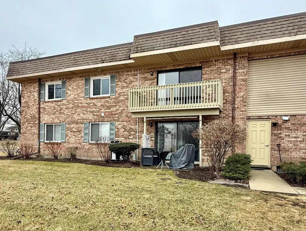 6S010 Steeple Run Drive Naperville IL 60540