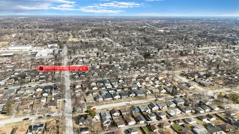 17057 Park Avenue Lansing IL 60438