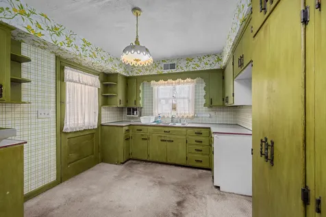 124 East Mill Street Kewanee IL 61443