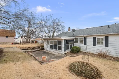 124 East Mill Street Kewanee IL 61443