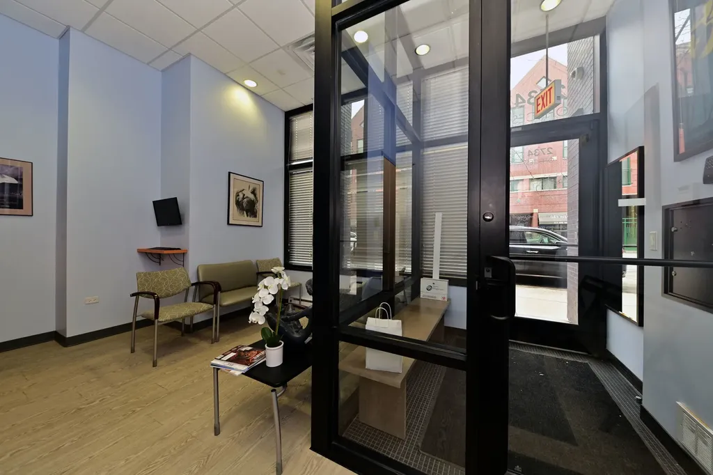 2734 North Lincoln Avenue Chicago IL 60614