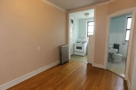 1923 West Winnemac Avenue Chicago IL 60640