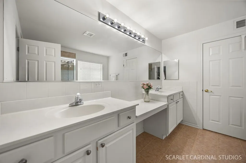 1661 Trails End Lane Bolingbrook IL 60490