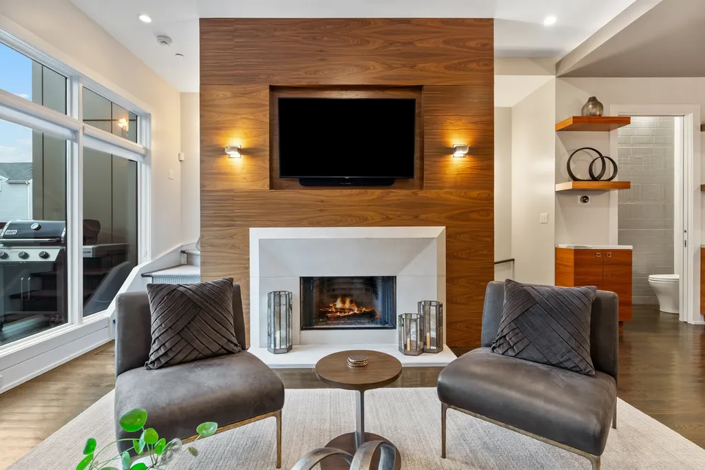 1303 West Diversey Parkway Chicago IL 60614