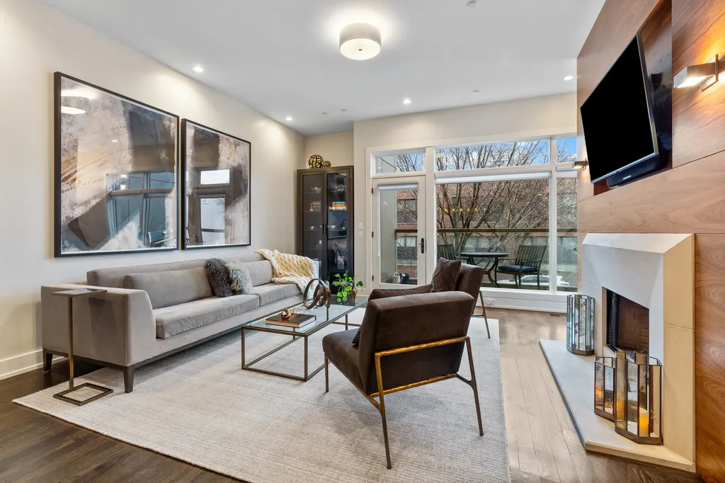 1303 West Diversey Parkway Chicago IL 60614