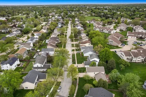1002 Hobson Drive Buffalo Grove IL 60089