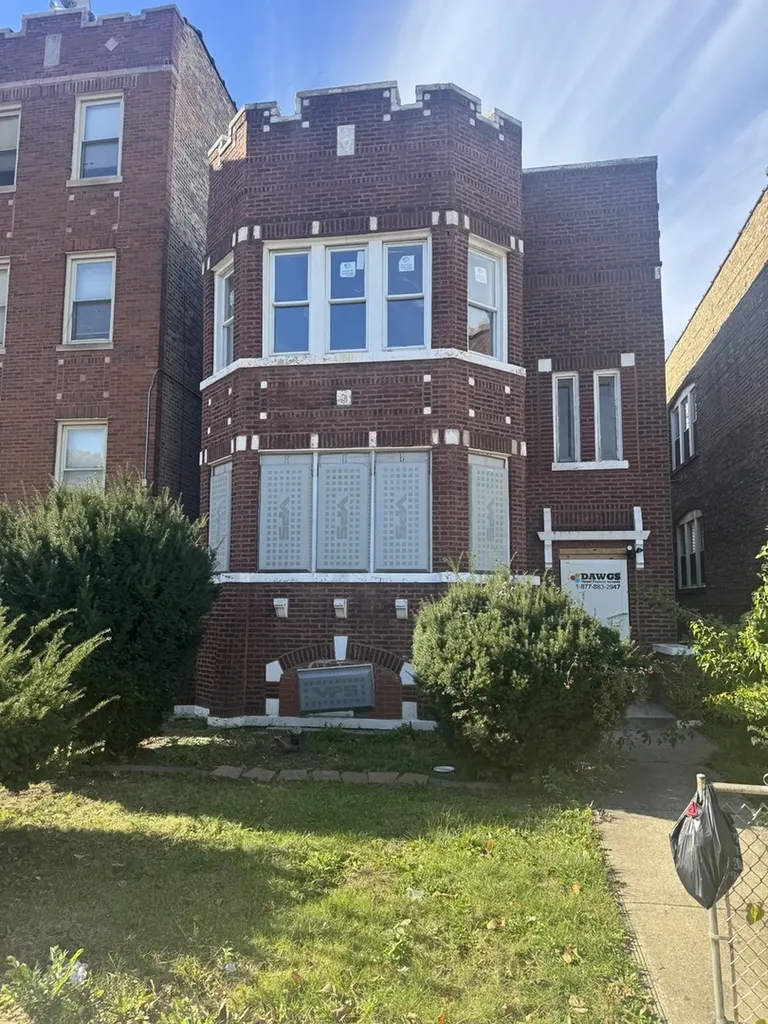 7754 South Wood Street Chicago IL 60620