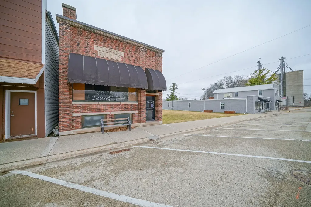 210 North Walnut Street Stillman Valley IL 61084