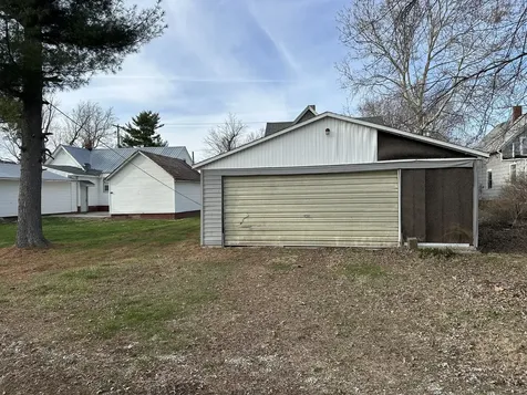 111 South Street Bradford IL 61421