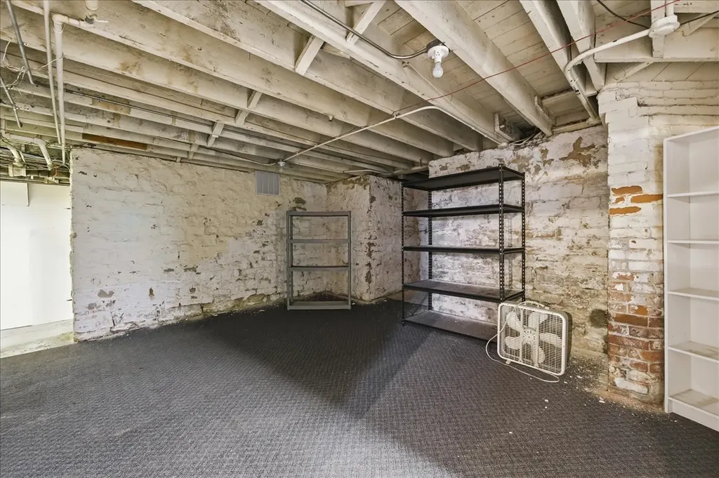 479 North Lake Street Aurora IL 60506