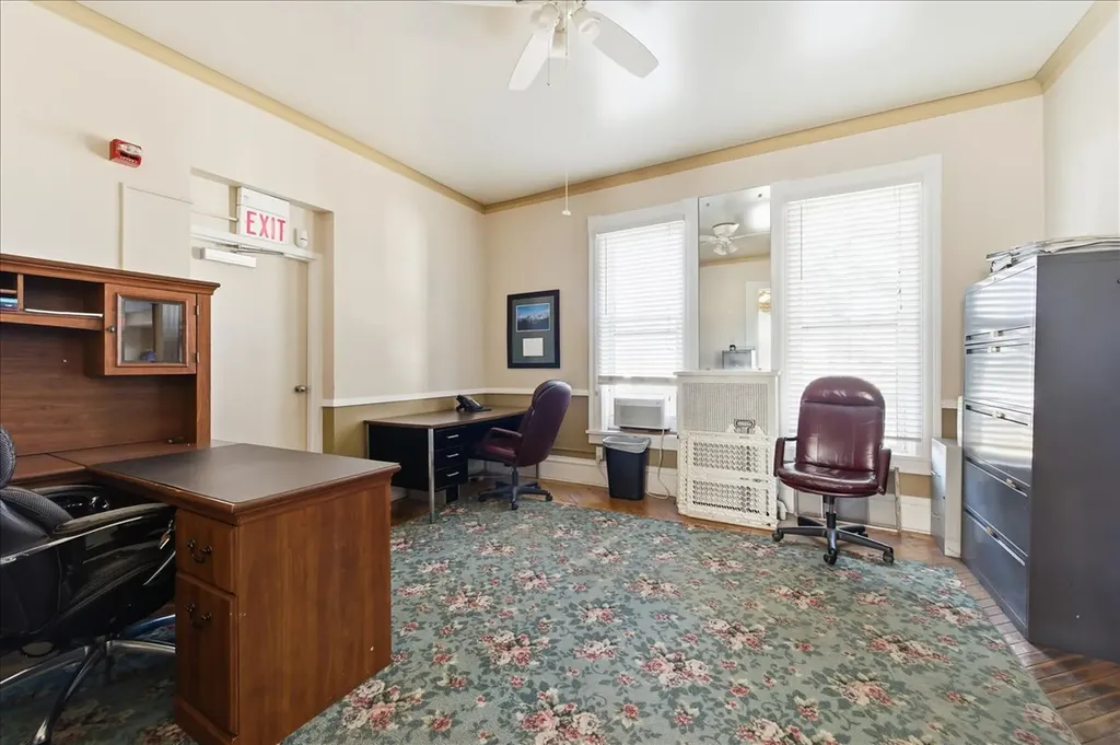 479 North Lake Street Aurora IL 60506