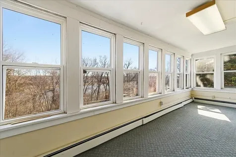 479 North Lake Street Aurora IL 60506