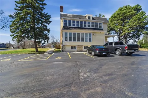 479 North Lake Street Aurora IL 60506