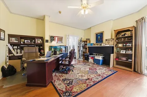 479 North Lake Street Aurora IL 60506