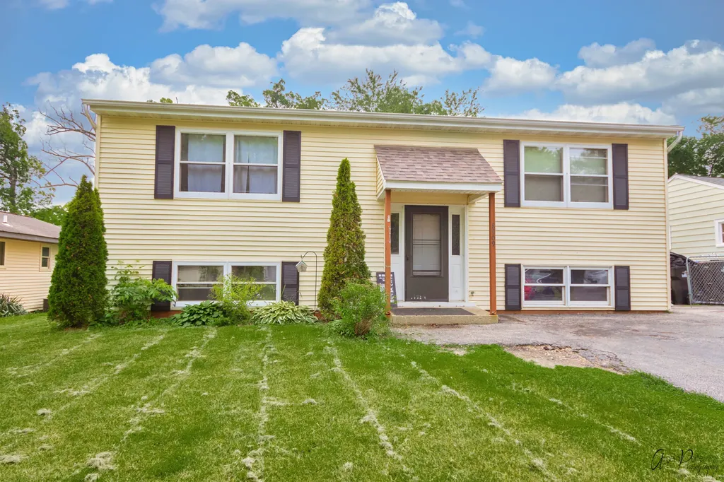 8909 Shady Lane Wonder Lake IL 60097