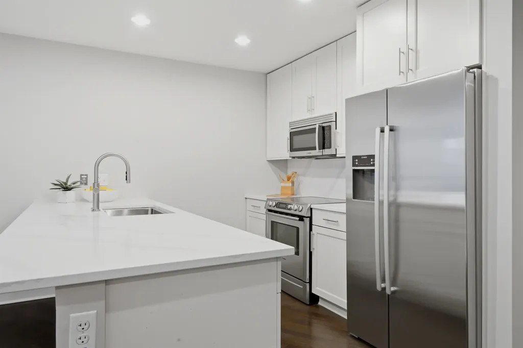 850 North Lake Shore Drive Chicago IL 60611