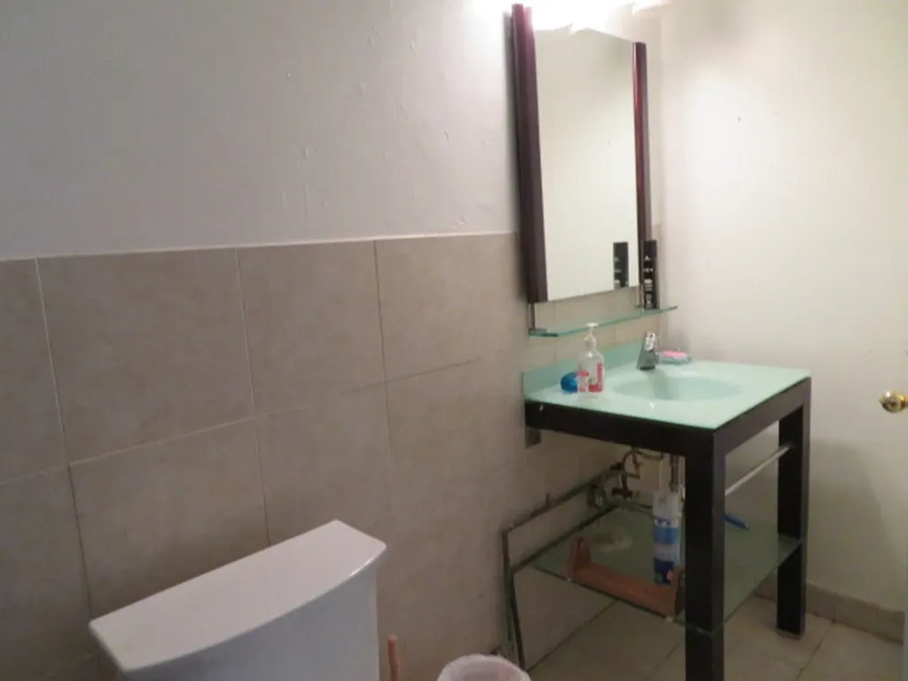 6331 North Clark Street Chicago IL 60660