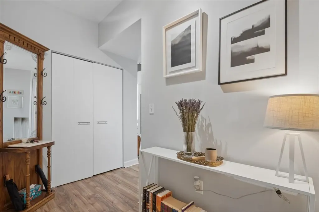 5 East 14th Place Chicago IL 60605