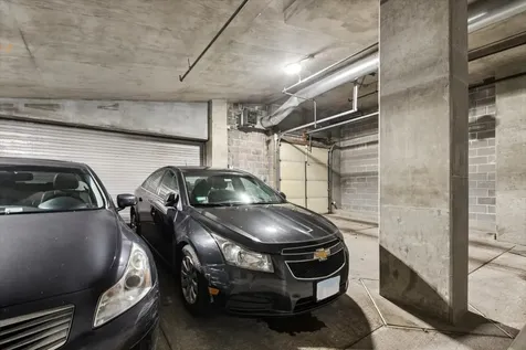 5 East 14th Place Chicago IL 60605