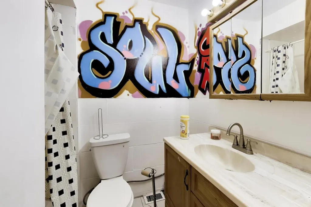 4505 South Indiana Avenue Chicago IL 60653