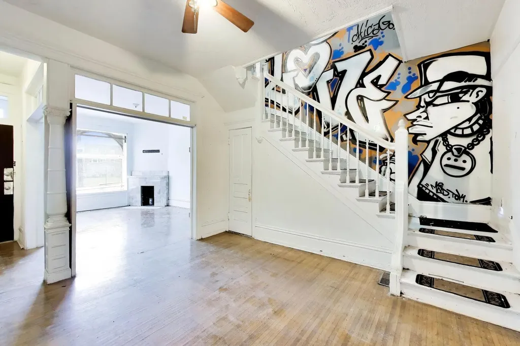 4505 South Indiana Avenue Chicago IL 60653