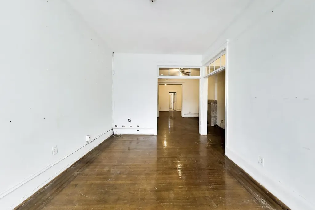 4505 South Indiana Avenue Chicago IL 60653