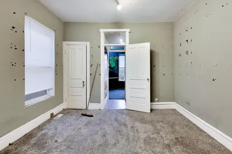 4505 South Indiana Avenue Chicago IL 60653