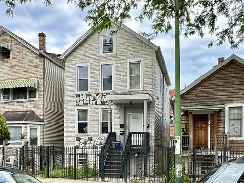 1721 North Mozart Street Chicago IL 60647