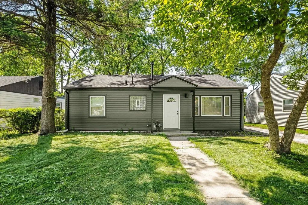 16752 Artesian Avenue Hazel Crest IL 60429