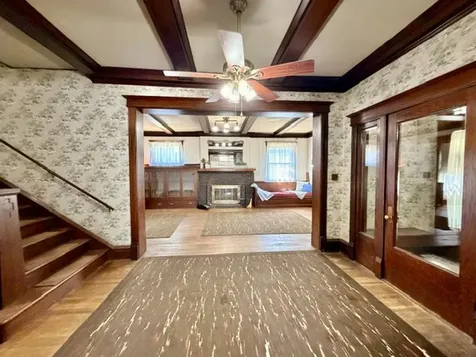 622 North Monroe Street Clinton IL 61727