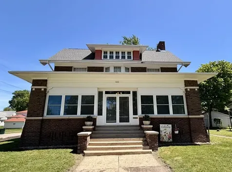 622 North Monroe Street Clinton IL 61727