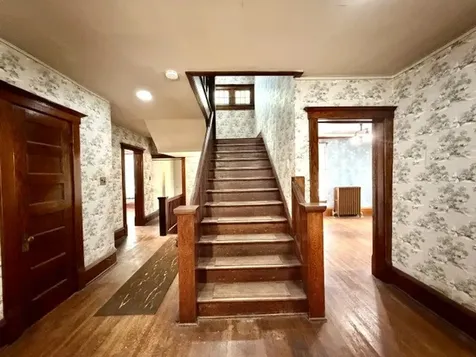 622 North Monroe Street Clinton IL 61727