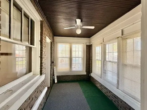622 North Monroe Street Clinton IL 61727