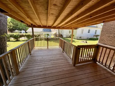 622 North Monroe Street Clinton IL 61727
