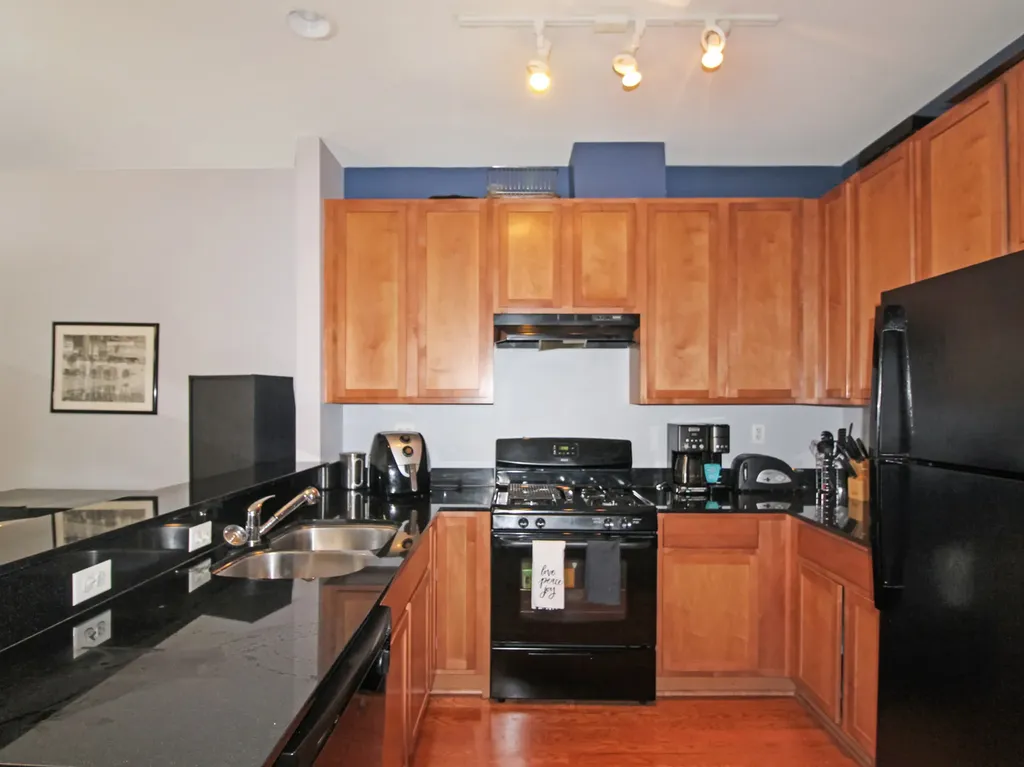 2409 West 32nd Place Chicago IL 60608