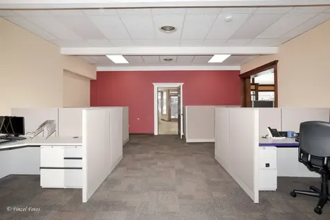 20-24 Douglas Avenue Elgin IL 60120