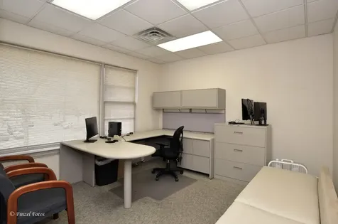 20-24 Douglas Avenue Elgin IL 60120