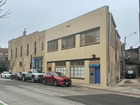 20-24 Douglas Avenue Elgin IL 60120