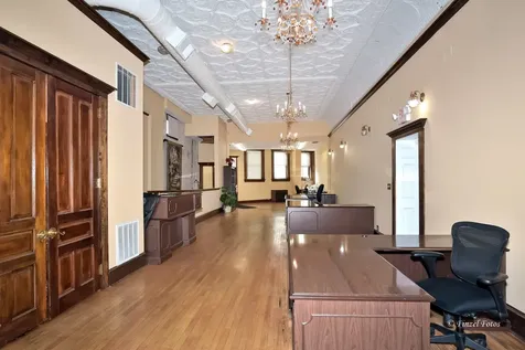 20-24 Douglas Avenue Elgin IL 60120