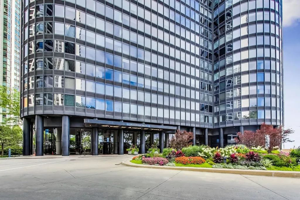 155 North Harbor Drive Chicago IL 60601