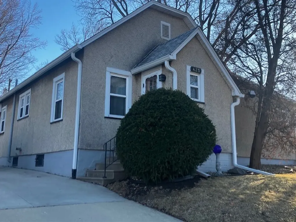 425 East Dakota Street Spring Valley IL 61362