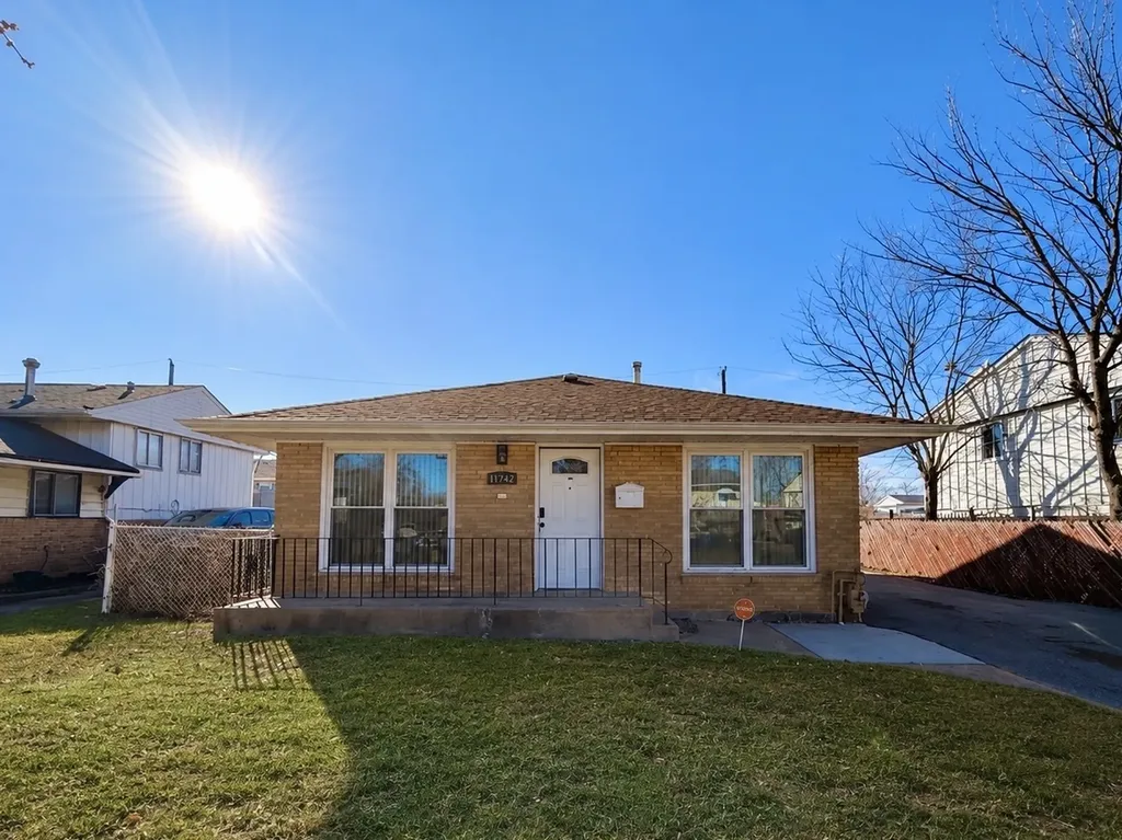 11742 South Racine Avenue Chicago IL 60643