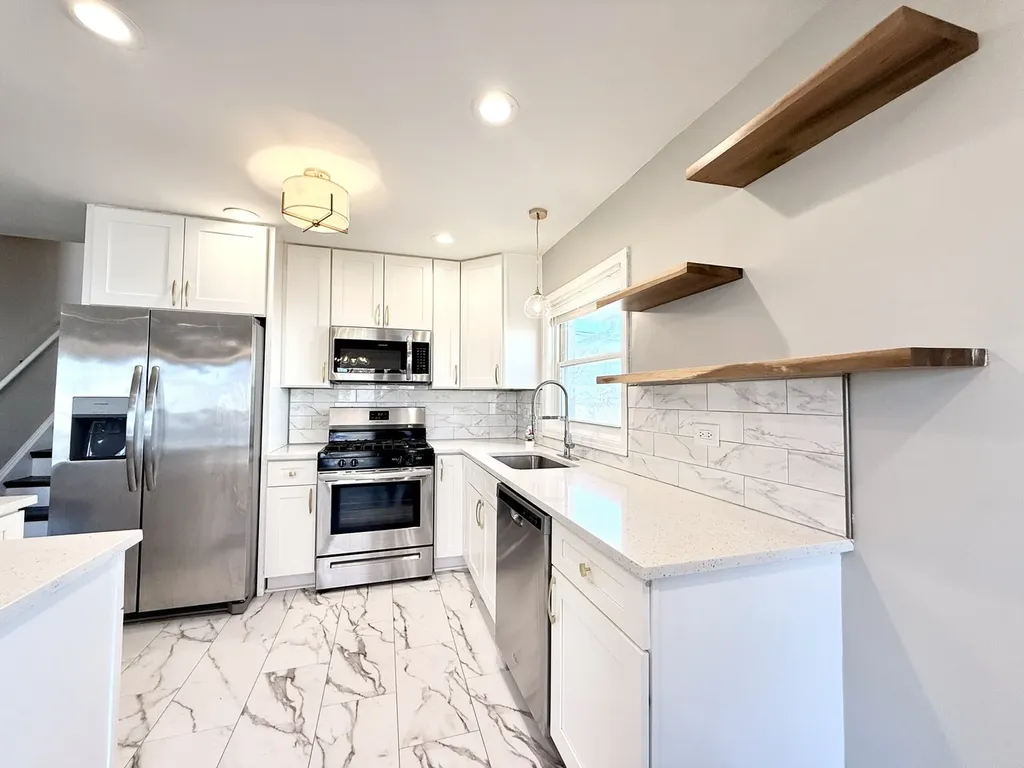 11742 South Racine Avenue Chicago IL 60643