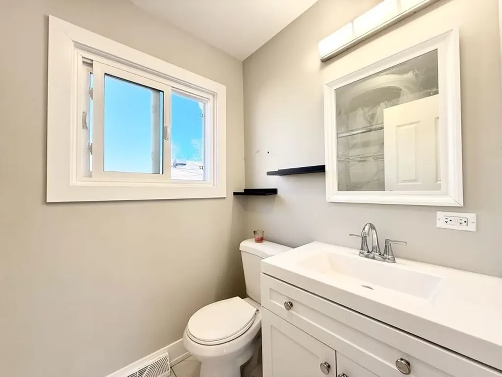 1338 West 108th Place Chicago IL 60643