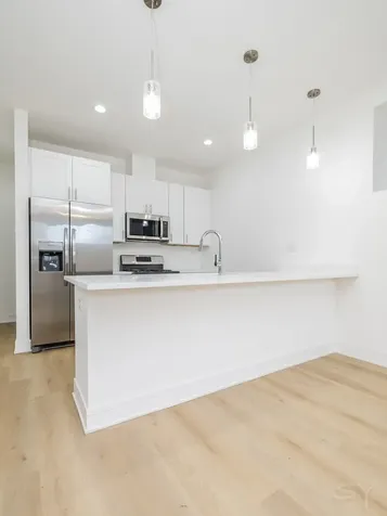 535 North Lawndale Avenue Chicago IL 60624