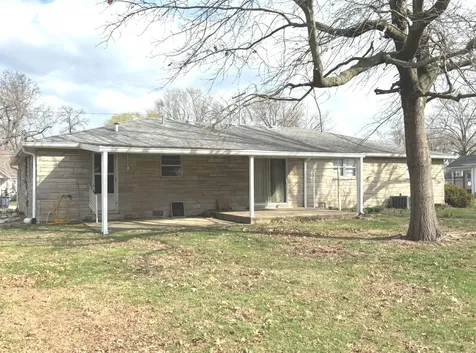 331 North Illinois Avenue Salem IL 62881